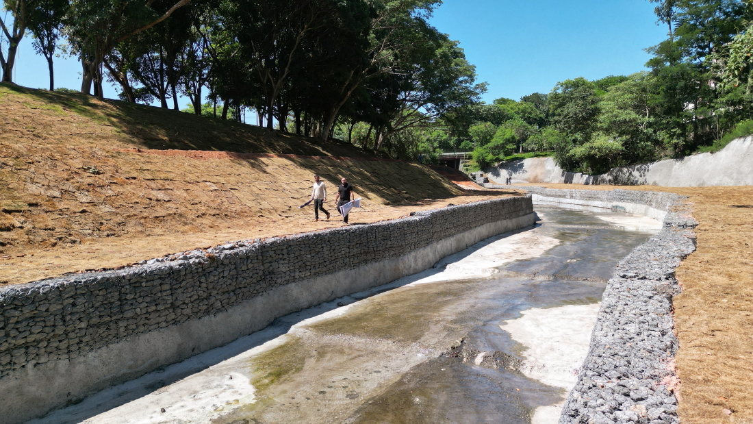 Nova obra do Córrego Senhorinha