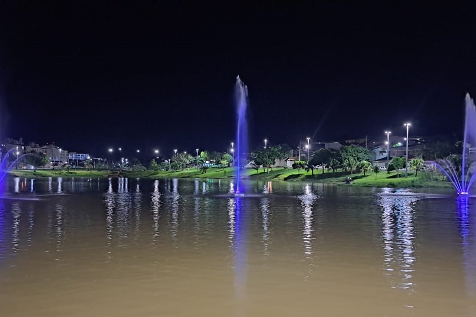 Lago do bairro Parque Interlagos, onde homem morreu afogado em São José