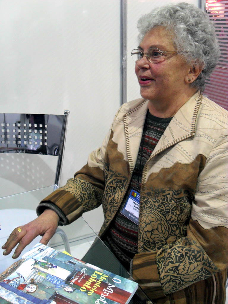 Joyce Campos, neta de Monteiro Lobato, deixou livro de memórias com avô
