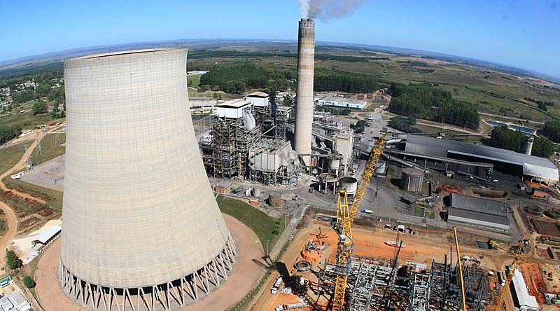 Visão aérea de usina, referenciando a termelétrica em Caçapava 