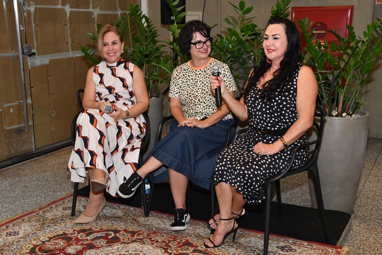 Eliane Maia, Mariana Bacci e Luzia Gasetta