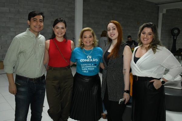 Célia Moscardi com Fernando Marchesi, Patrícia Johansson, Jaqueline Altoé e Vanessa Rachid