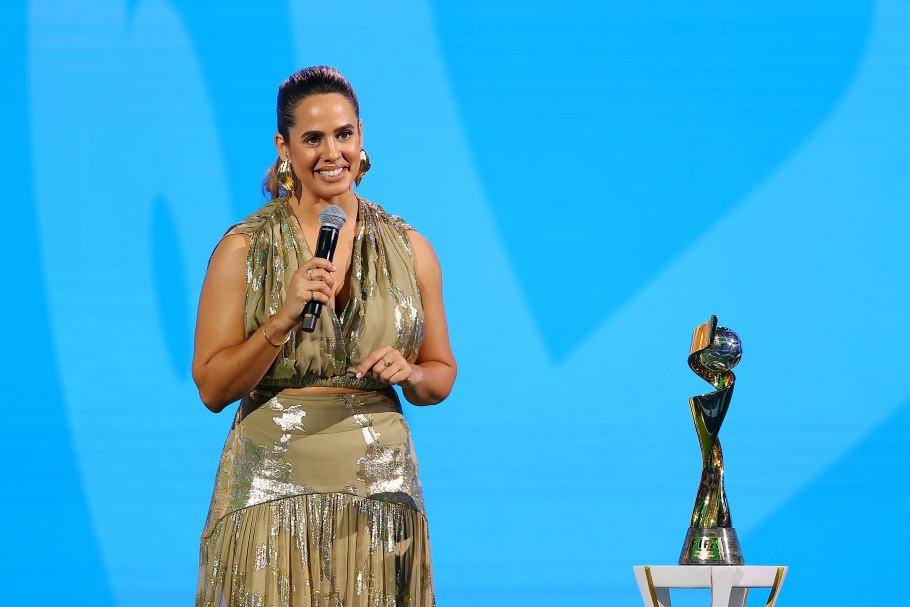 Duda Pavão durante apresentação