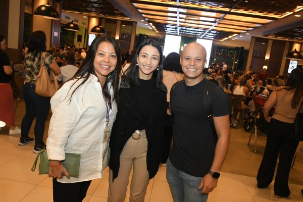 Luana Camarah no Colinas Music em SJC