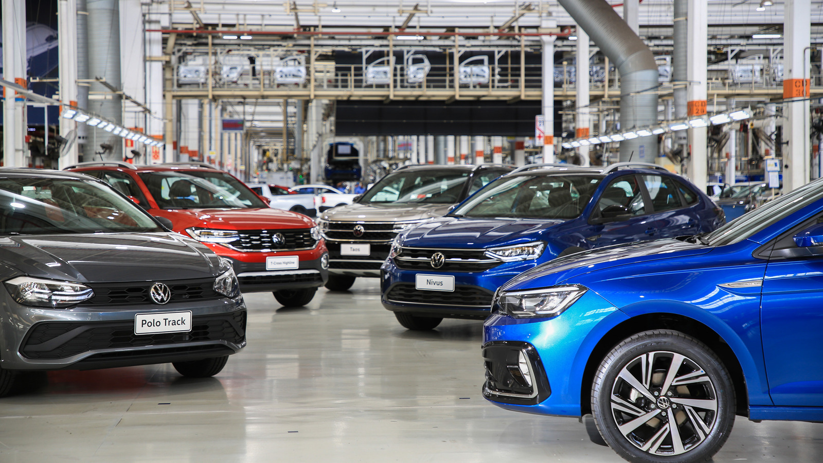 Produção da Volkswagen, que anunciou férias coletivas para funcionários, devido a produção de peças ter sido afetado no RS