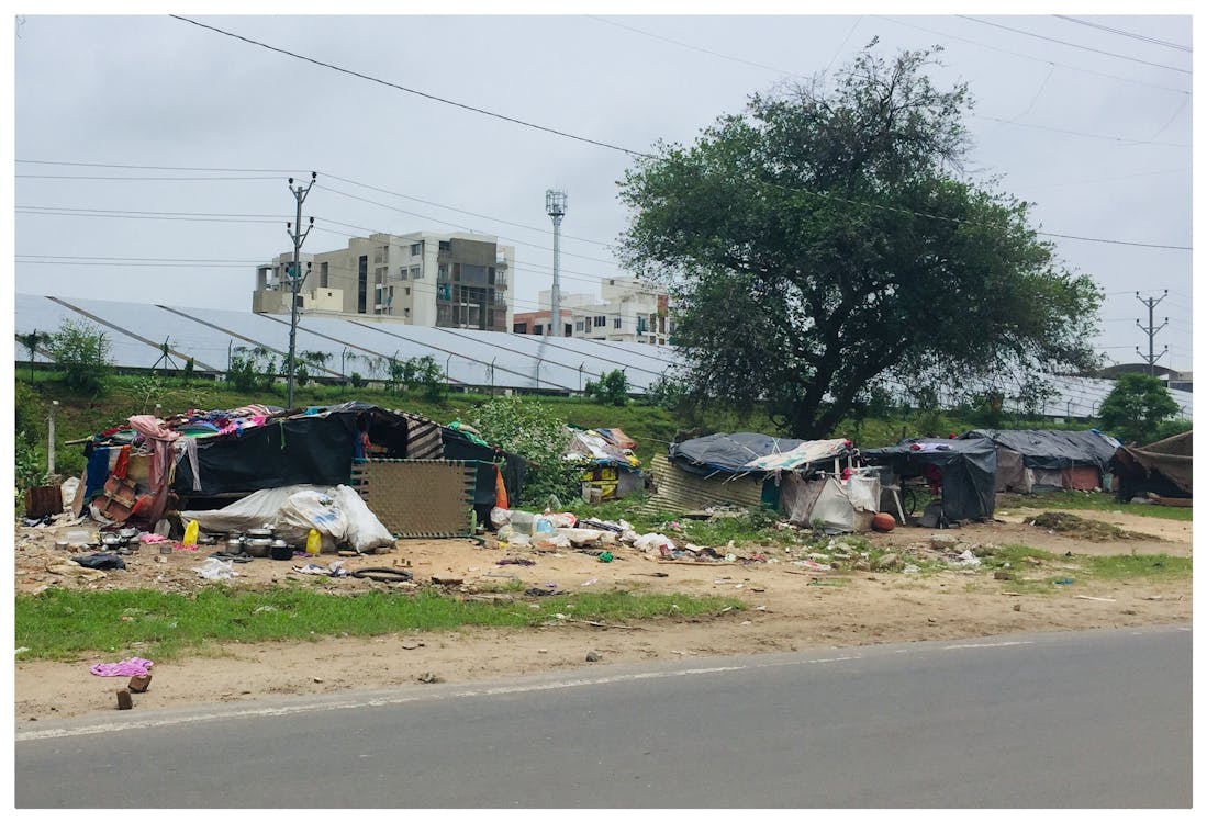 Decisão da Justiça proíbe prefeitura de Pinda de remover desde documentos até barracas desmontáveis de pessoas em situção de rua