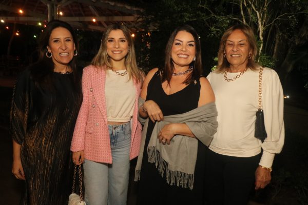 Lançamento da coleção de moda da loja 2U Modas no Parque Vicentina Aranha em SJC