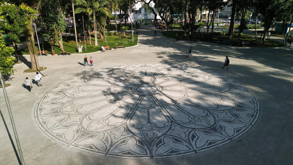 imagens da praça afonso pena reformada em sjc