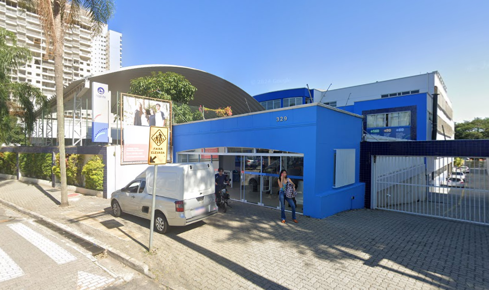 fachada do colégio anglo alante em são mjosé dos campos