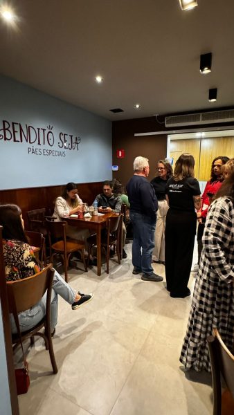 Equipe Bendito Seja, na unidade do Vila Ema em SJC