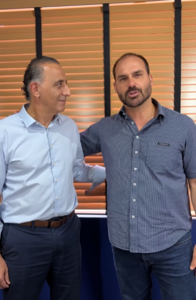 eduardo cury ao lado de eduardo bolsonaro 