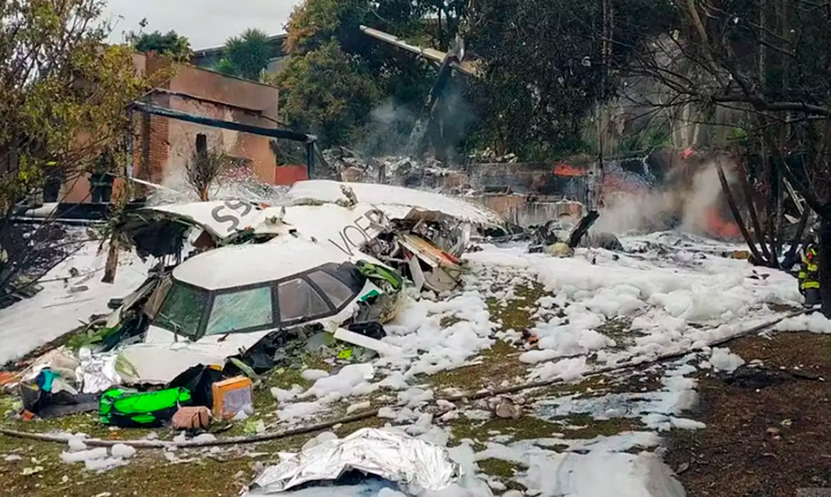 Avião da Voepass que ciau; relatório de investigação aponta que pilotos relataram falha em sistema antigelo