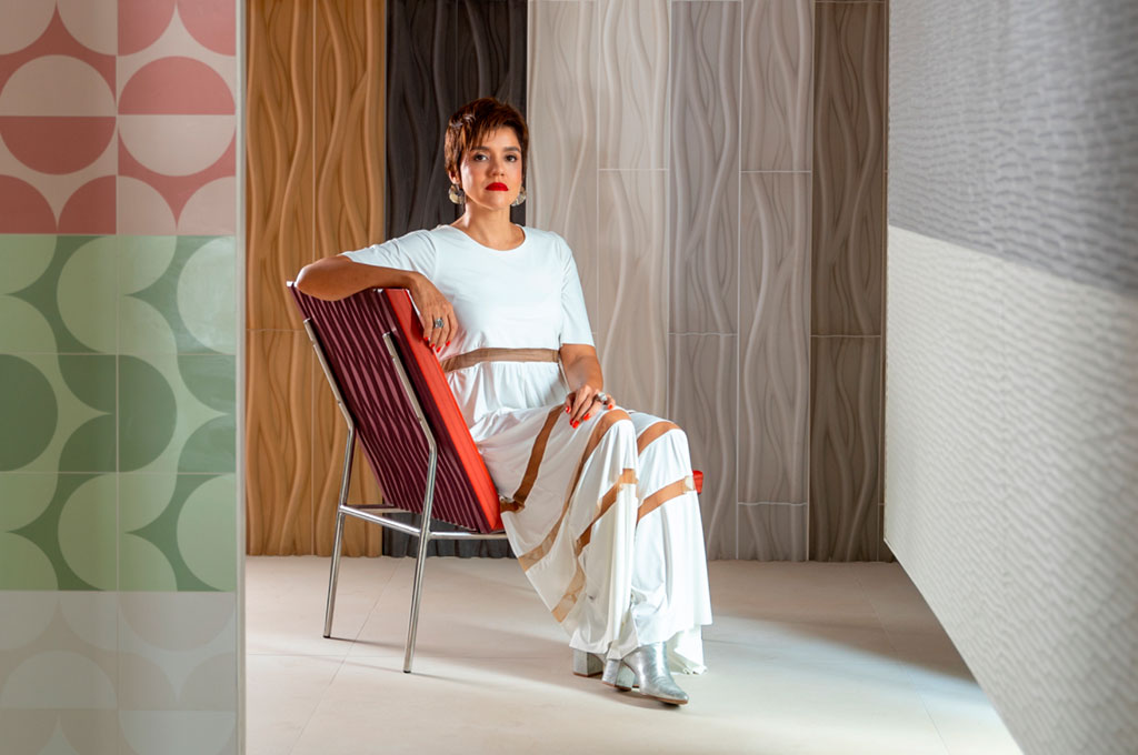 Carol Gay, designer do ano em 2023, estará no DWalk em São José dos Campos