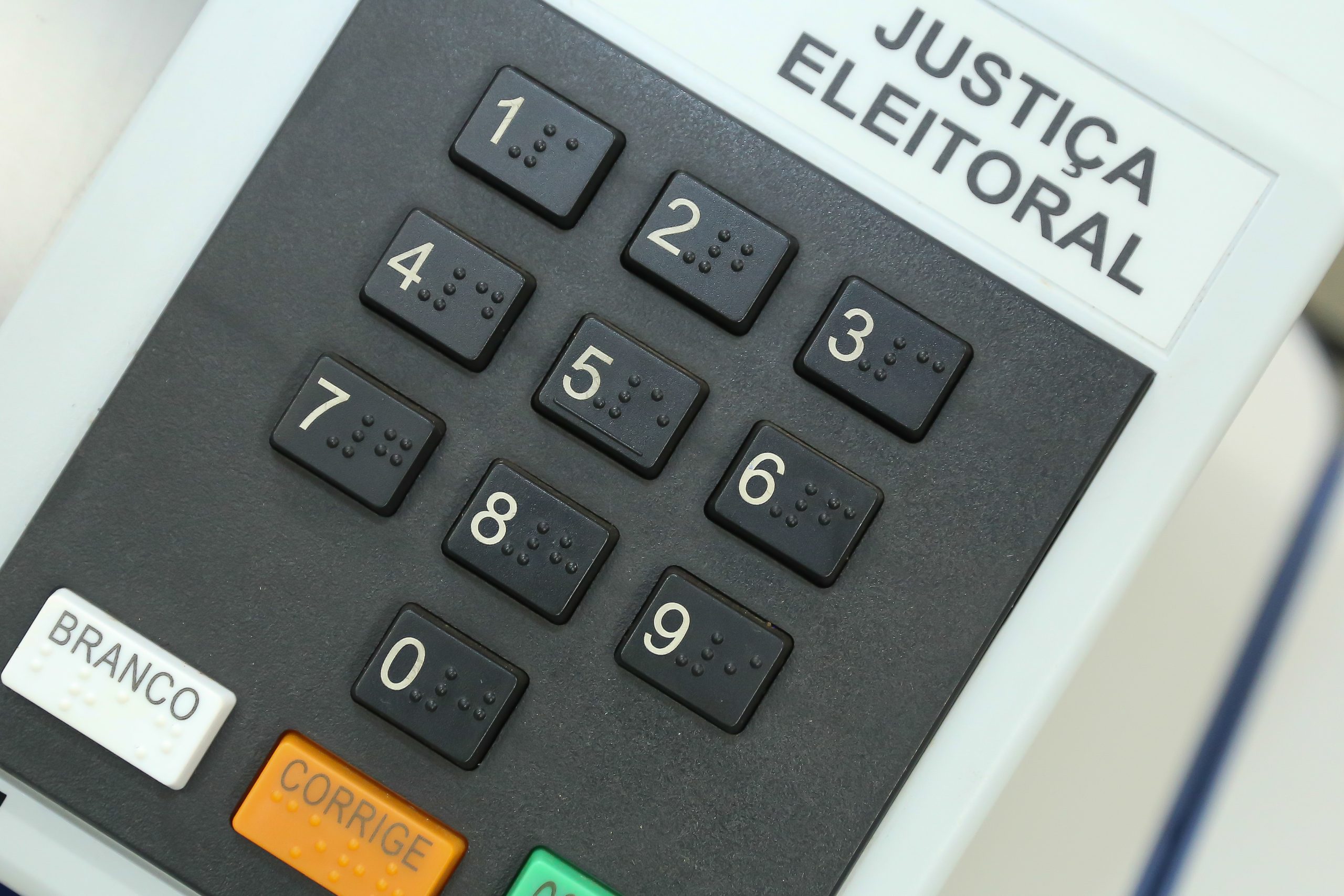 Urna eletrônica, uma referência aos eleitores em São José