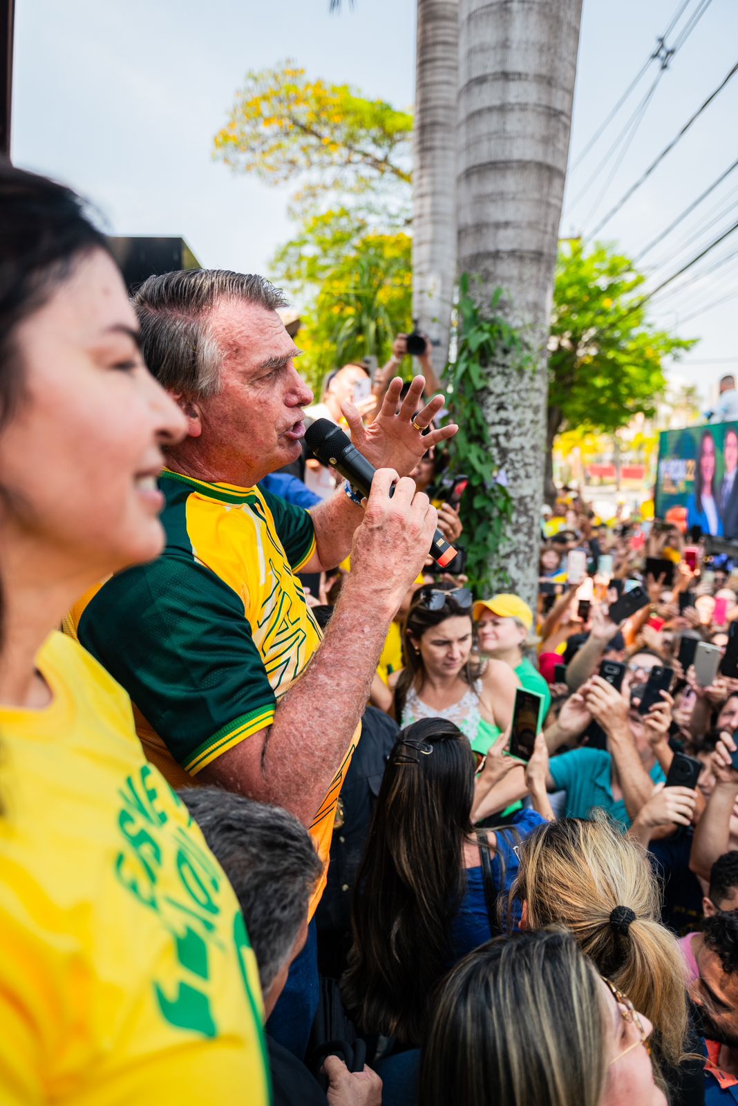 Bolsonaro discursa ao lado de Marcia do PL em Taubaté