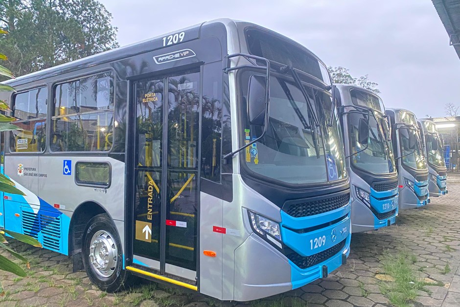 onibus estacionado sjc