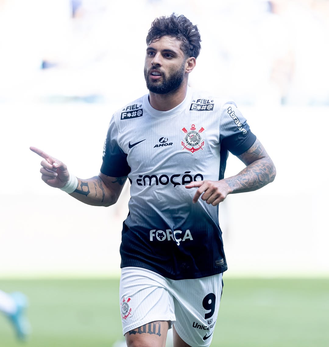 yuri alberto comemorando gol