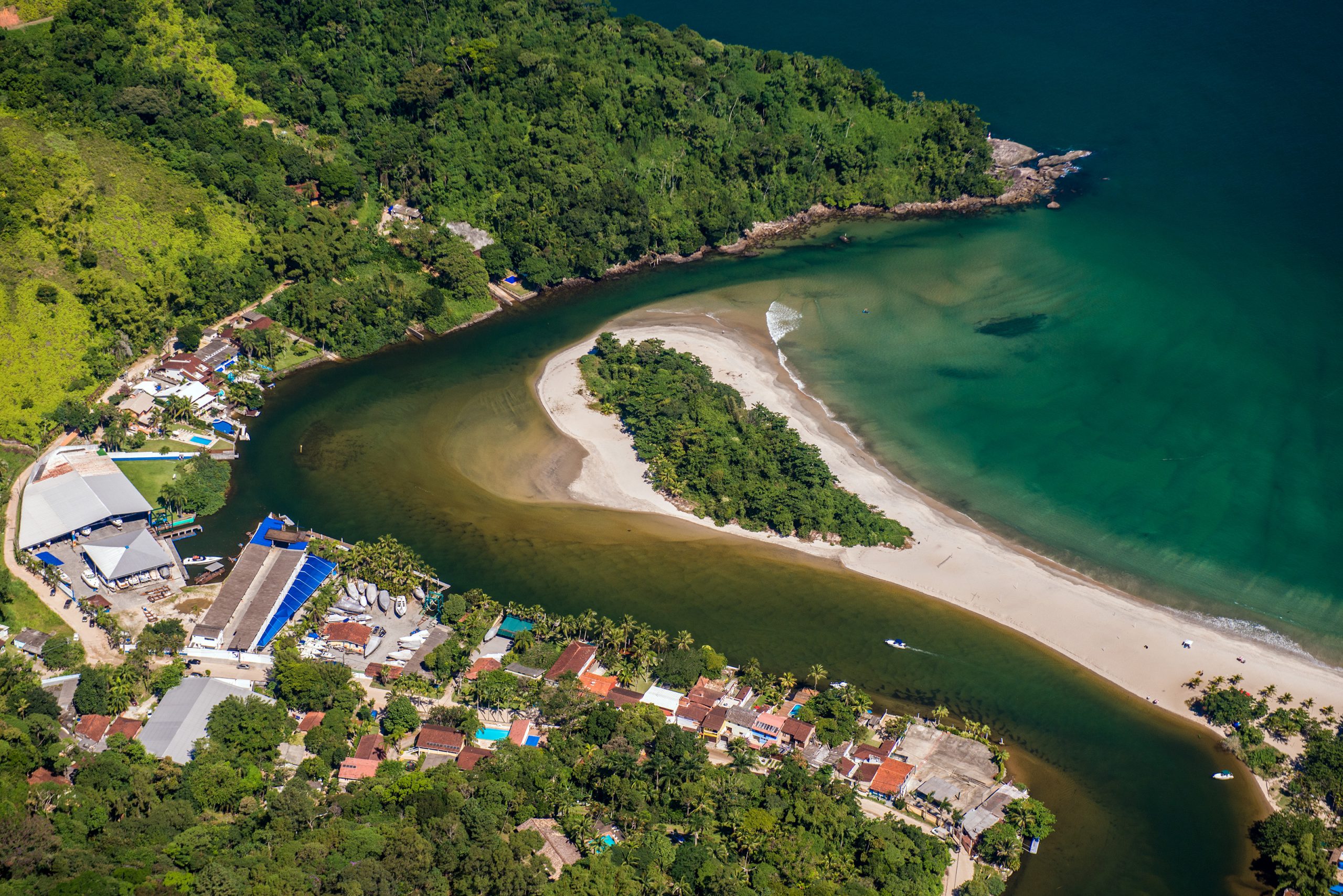 Praia Barra do Una em São Sebastião