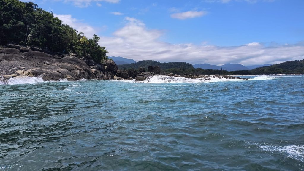 Piscina Natural do Sahy, onde turista morreu em São Sebastião