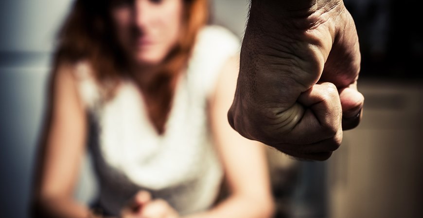 Mulher vítima de violência terá direito de pedir 99 gratuito em SP