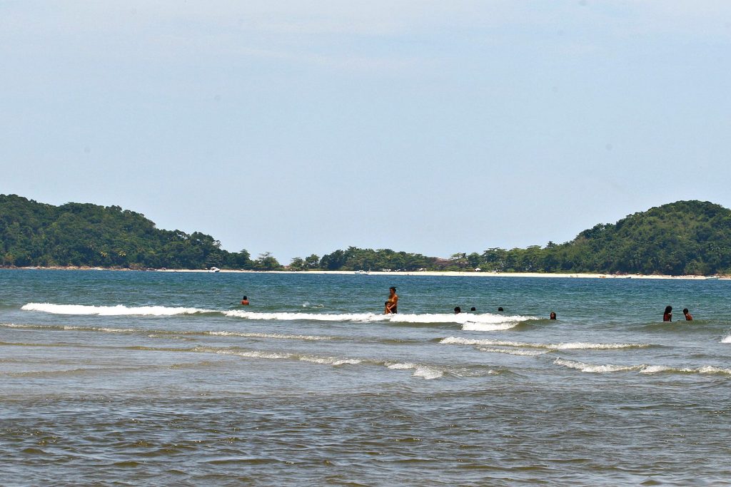 praia de juquehy, em são sebastião, no litoral norte de são paulo