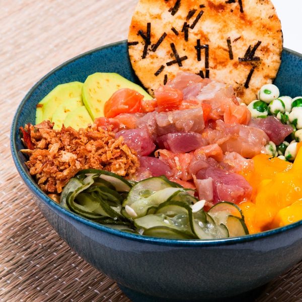 Poke Waimea Bay, último lançamento da rede de comida havaiana de Filipe Toledo, que chega à SJC