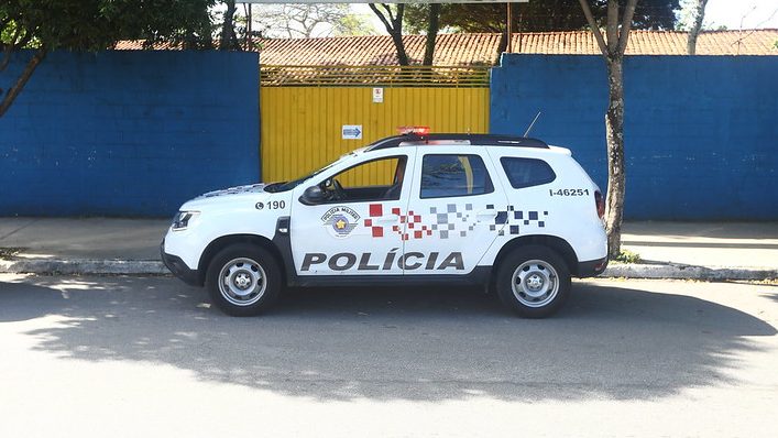 Corpo de homem é encontrado por policiais em área desocupada em SJC
