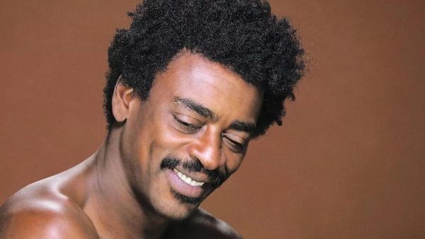 Sesc Taubaté inaugura novos espaços em fim de semana com show de Seu Jorge e mais de 50 atividades