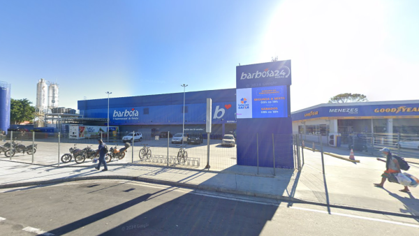 Flagrado com carnes sob a roupa, homem é preso em supermercado na zona sul de SJC