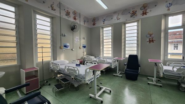 Maternidade do HMUT é reaberta após 10 dias de reformas e dedetização
