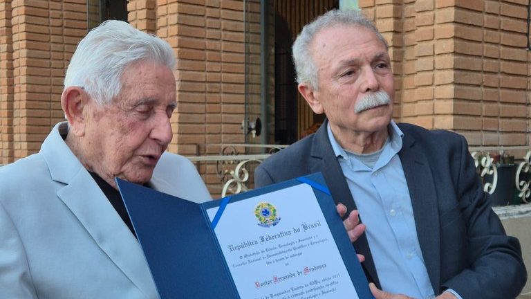 Fernando de Mendonça recebe título de Pesquisador Emérito do CNPq aos 100 anos