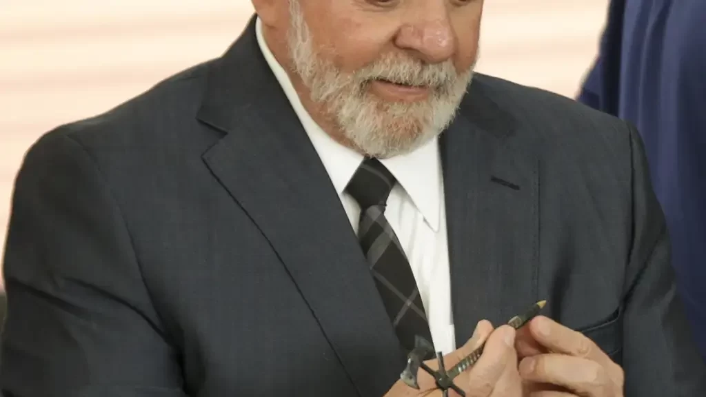 Entre a caneta e a coerência: qual Lula assina o 'PL da Devastação'?
