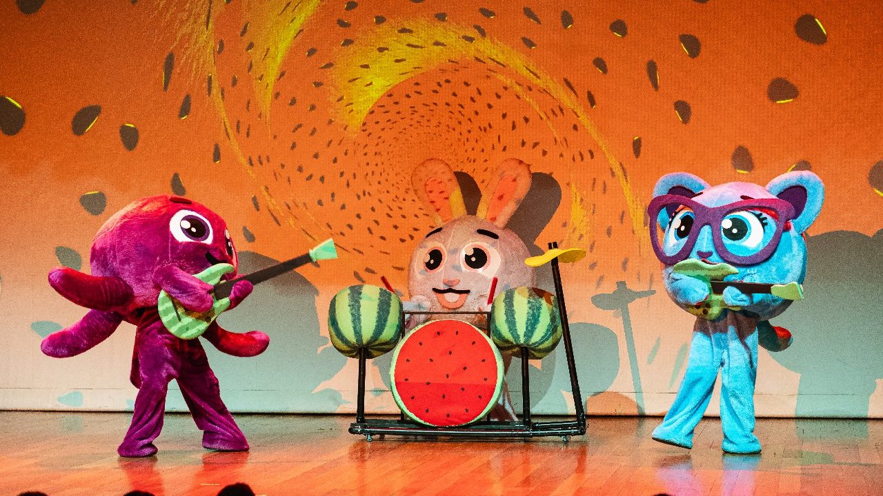 AGENDA CULTURAL: Vitor diCastro, Filarmônica do Vale e Bolofofos animam o fim de semana no Teatro Colinas