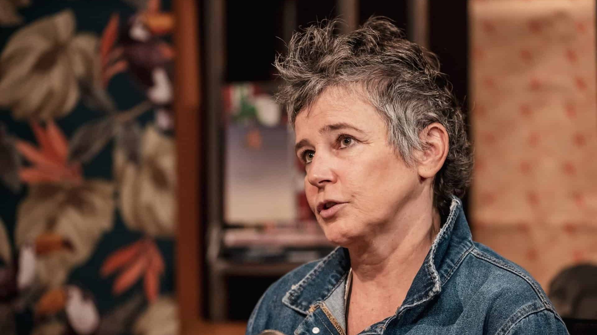 FLIM cancela participação de Milly Lacombe diante de polêmica em São José: 'Comum acordo'