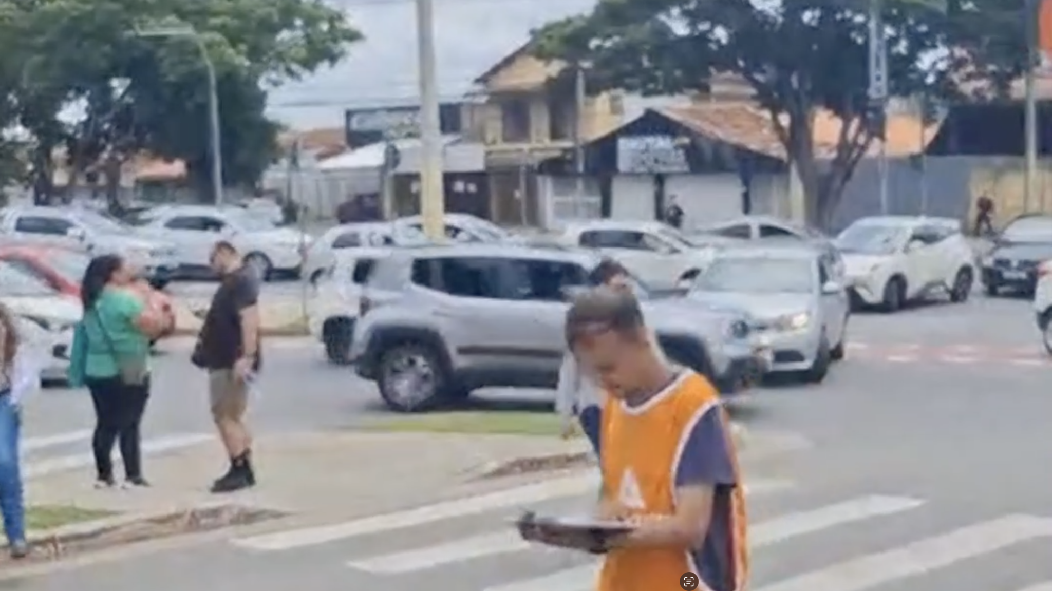 Aplicação do Enade neste domingo movimenta estudantes e trânsito em SJC