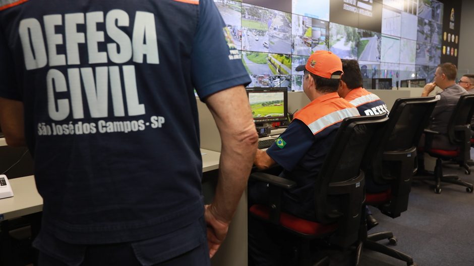 Defesa Civil de SJC inicia Operação Verão com dicas para encarar as tempestades