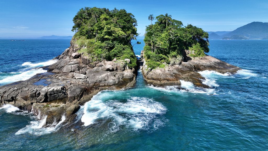 Seis ilhas no Litoral Norte para você visitar nas férias