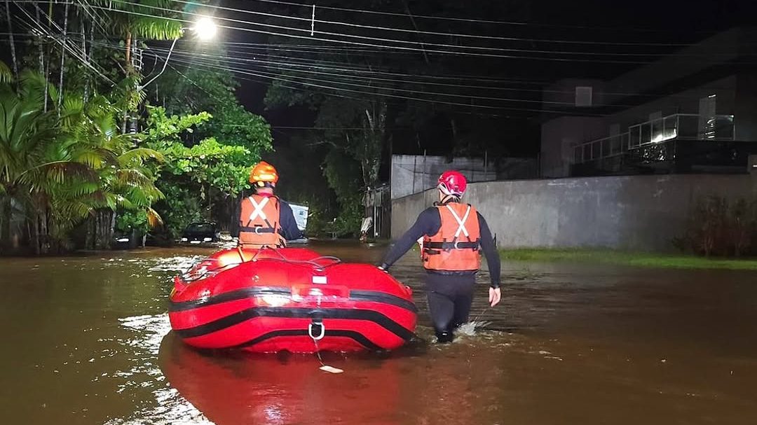 Ubatuba decreta situação de emergência após chuva histórica de 236 mm em 12 horas