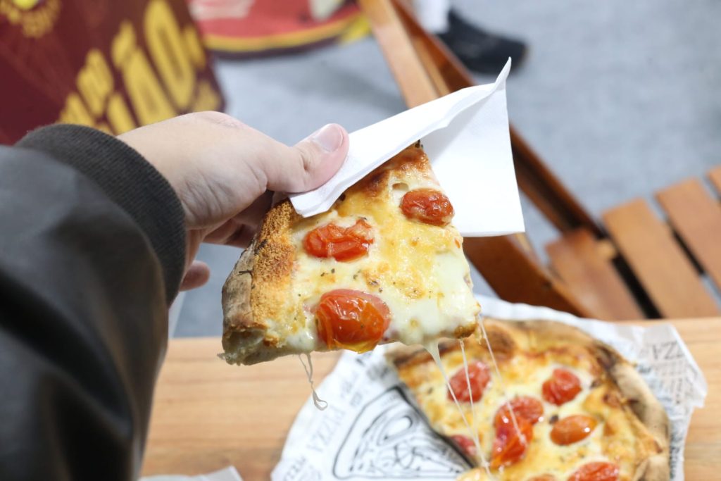 Friozinho, música e comida boa: a primeira noite de Mais Gastronomia