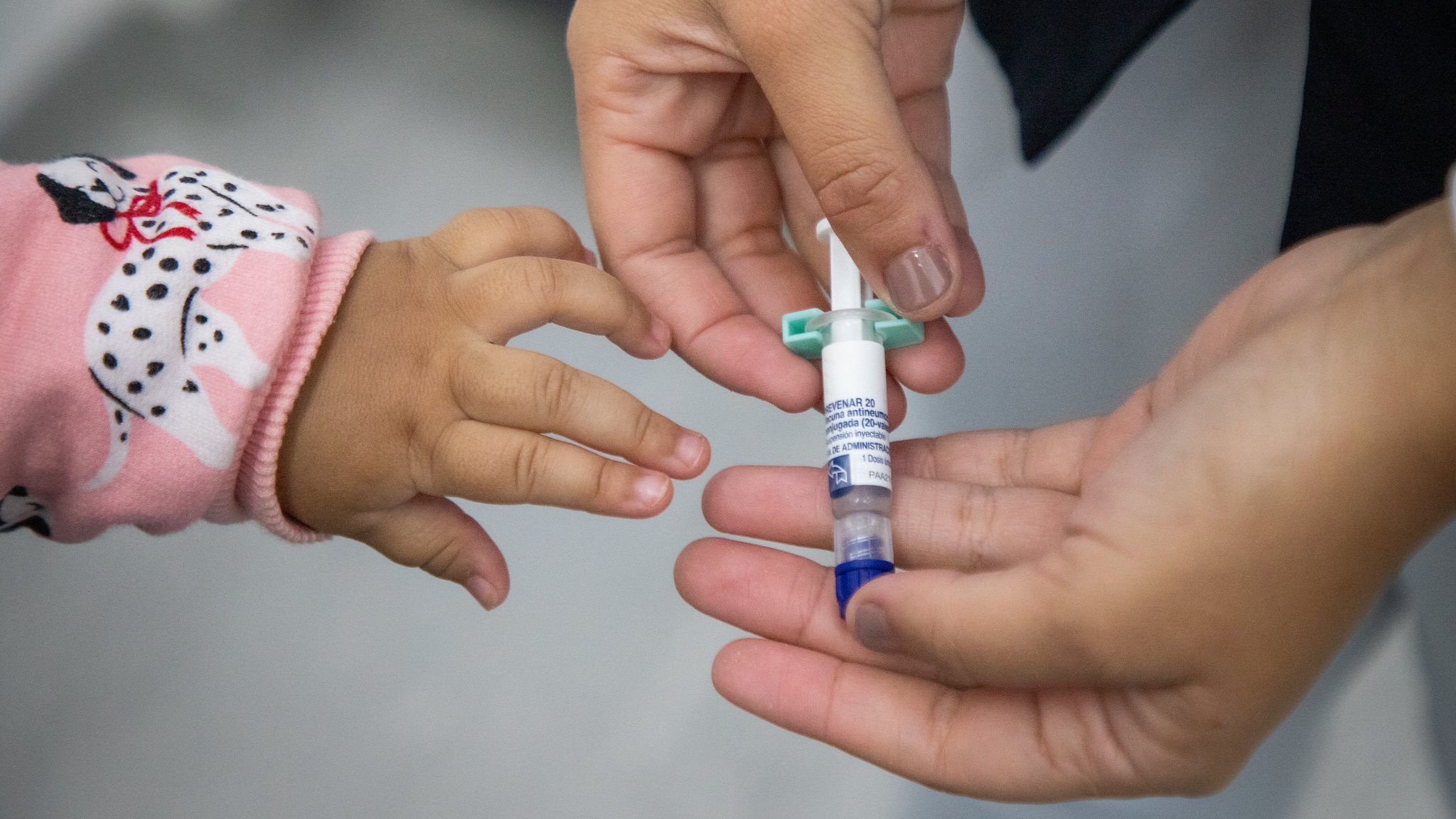 Jacareí oferece vacina Pneumo 20 pelo SUS para ampliar proteção de crianças contra doenças graves