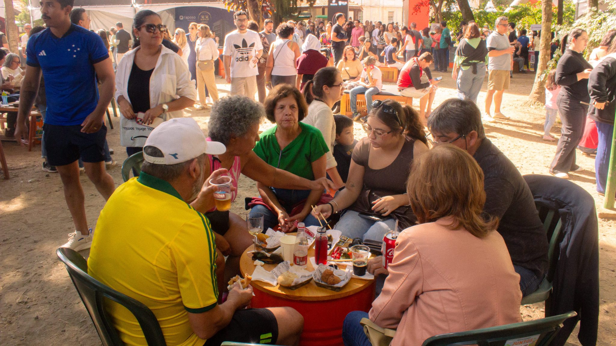 Sextou no Mais Gastronomia tem show da banda Sugar Soul, produtos artesanais e 36 operações para comer bem