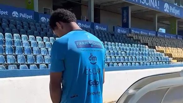 Expulso por urinar no banco de reservas, jogador do São José pede desculpas em vídeo