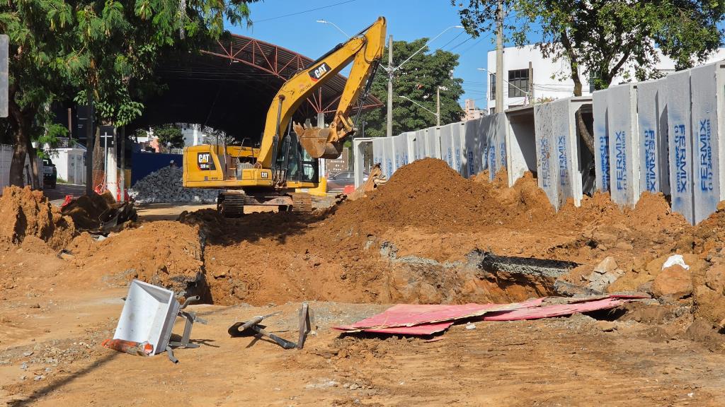 Prefeitura de Taubaté reforça ações em obra antienchente na Avenida do Povo