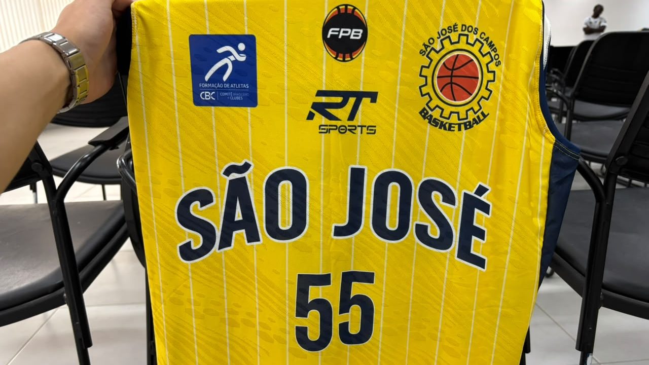 São José Basketball apresenta novo uniforme e elenco para a temporada 26/27