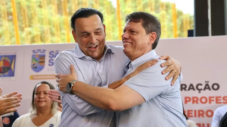 Com Felicio de vice, Tarcísio é indicado candidato à reeleição