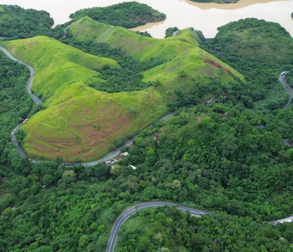 Novo traçado da Serra das Araras: investimento de R$ 1,5 bilhão e melhorias na Via Dutra