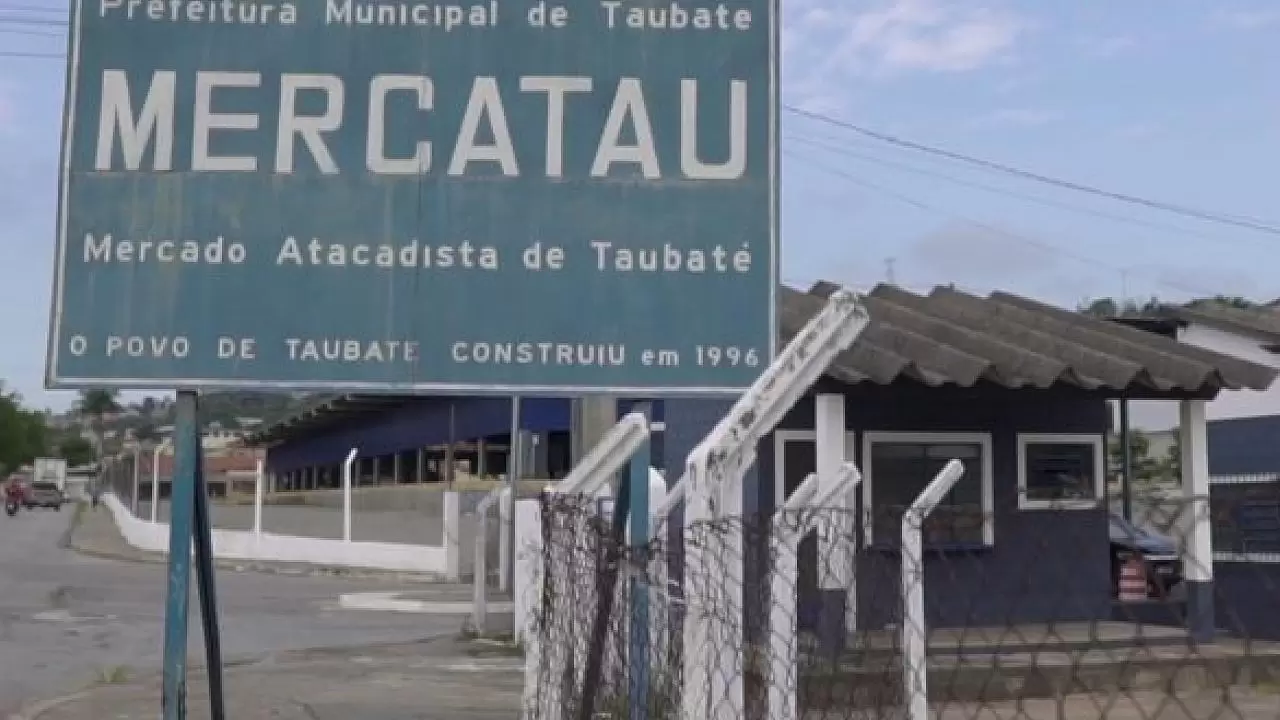 Fachada do Mercatau (Mercado Atacadista de Taubaté)