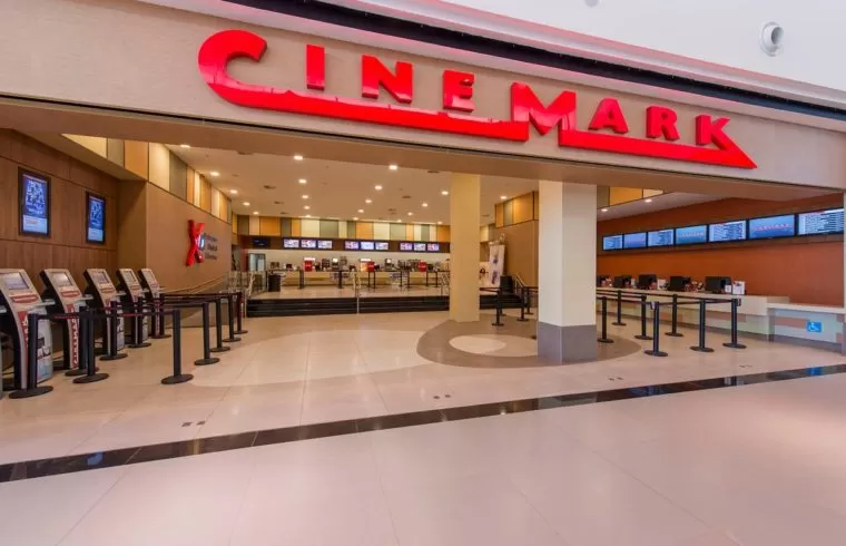 Fachada do Cinemark Center Vale, um dos cinemas em SJC.
