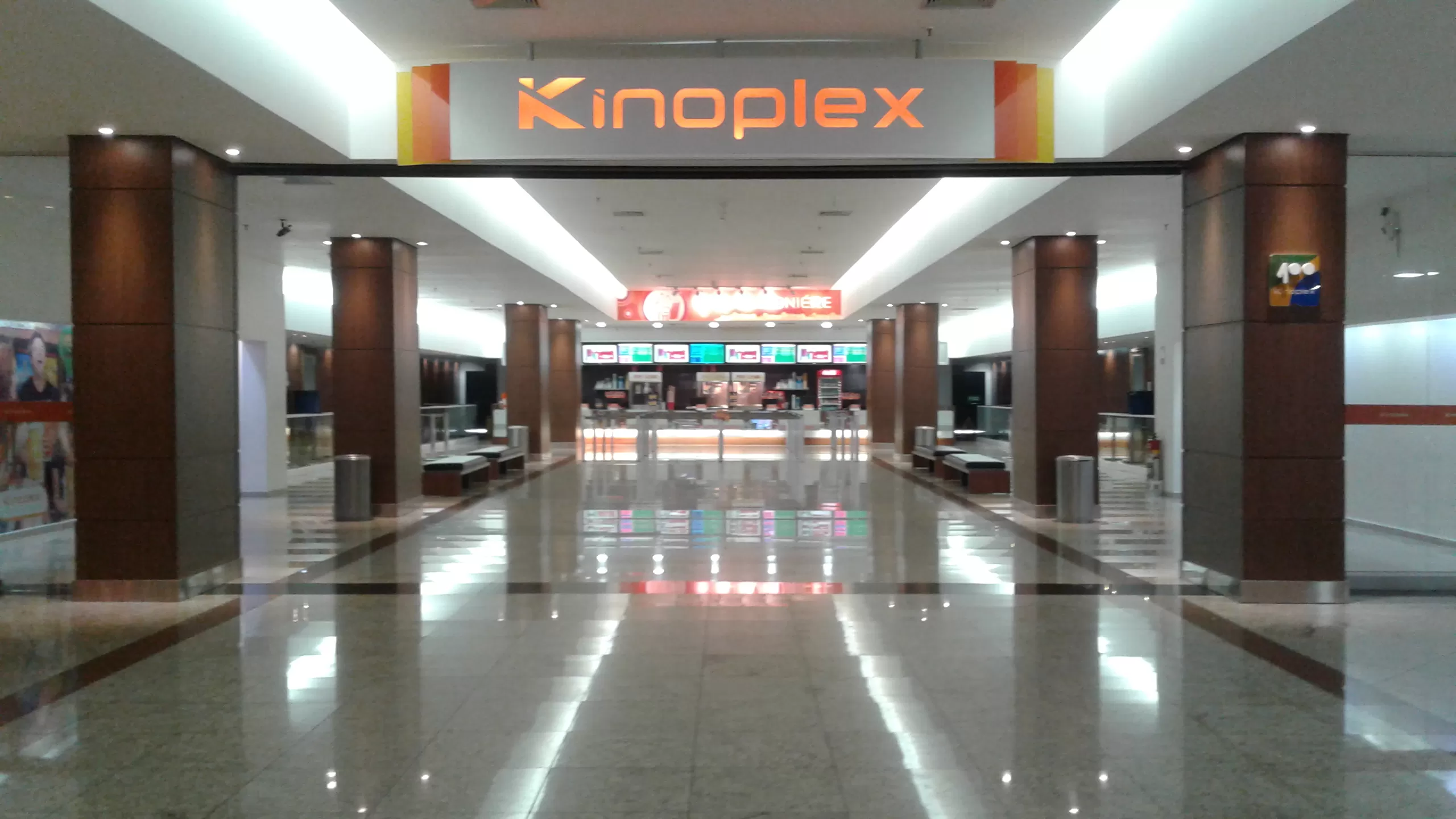 Fachada do Kinoplex Vale Sul, um dos cinemas em SJC