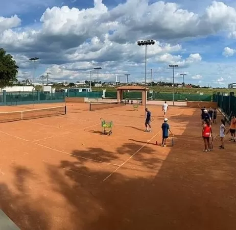 Quadra Tennis Garden Academia, está na lista de escolas de tênis em SJC